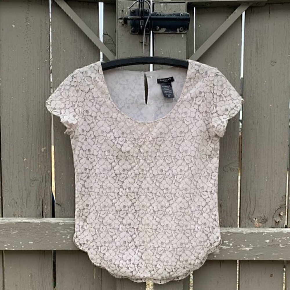 ARITZIA TALULA LACE SHORT SLEEVE TOP XS